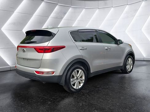 Used 2017 Kia Sportage LX FWD image 5