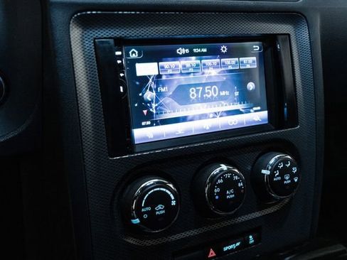 Used 2012 Dodge Challenger R/T image 26