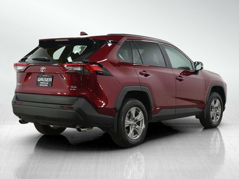 Used 2025 Toyota RAV4 XLE w/ Convenience Package image 5