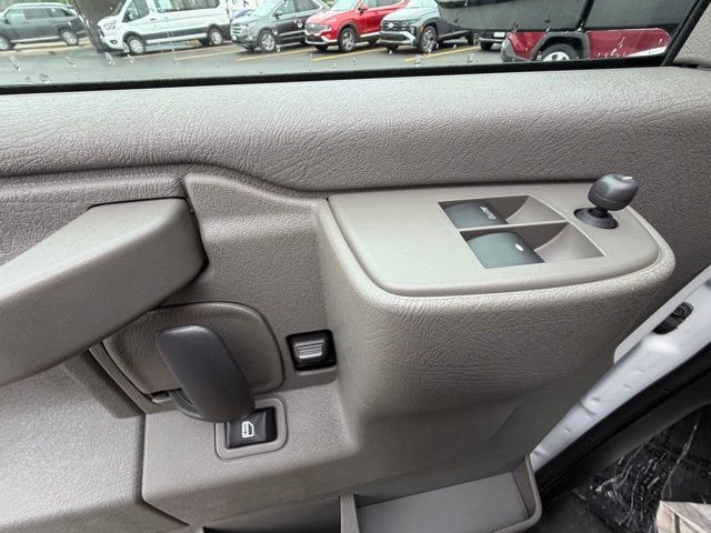 Used 2025 Chevrolet Express 3500 LT w/ LT Preferred Equipment Group RWD image 20