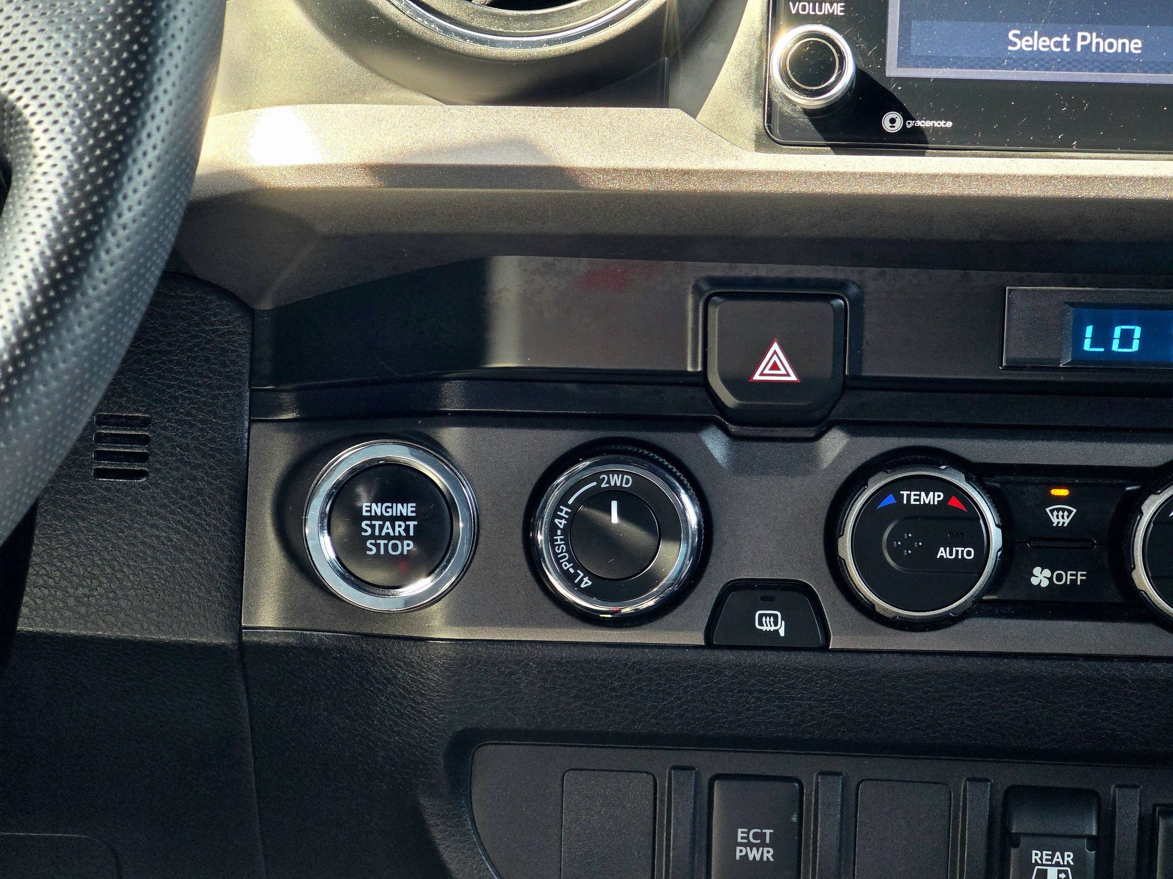 Used 2023 Toyota Tacoma TRD Off-Road AWD/4WD image 33