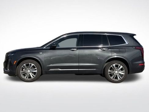 Used 2022 Cadillac XT6 Premium Luxury image 4