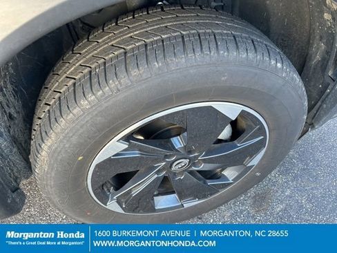 Used 2025 Nissan Rogue SV image 12