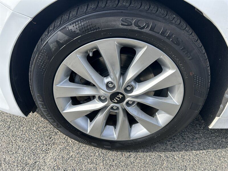 Used 2016 Kia Optima EX w/ Premium Package FWD image 7