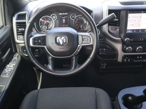 Used 2024 RAM 3500 Tradesman w/ Chrome Appearance Group AWD/4WD image 8