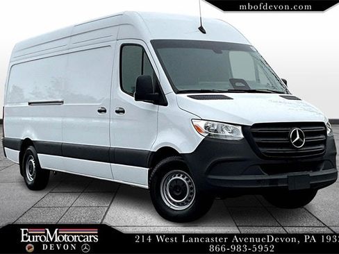 Used 2025 Mercedes-Benz Sprinter 2500 image 1