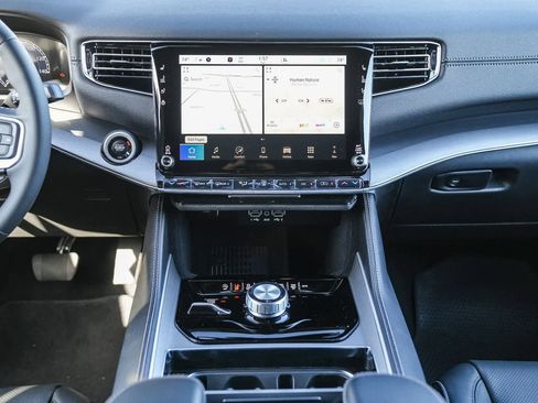 New 2026 Jeep Grand Wagoneer 4WD image 14