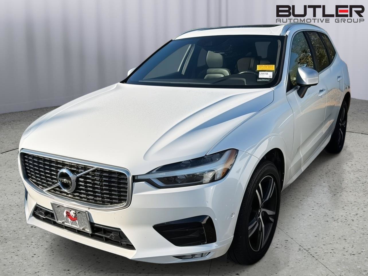 Used 2019 Volvo XC60 T6 R-Design w/ Protection Package AWD/4WD image 1
