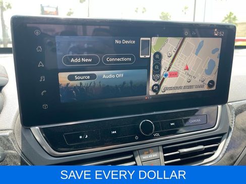 Used 2023 Nissan Altima 2.5 SR w/ SR Premium Package FWD image 9