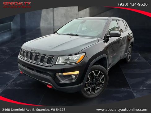 Used 2019 Jeep Compass Trailhawk w/ Cold Weather Group image 1