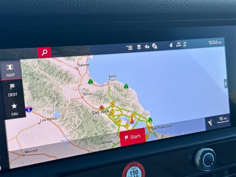 Used 2025 Porsche Macan image 23