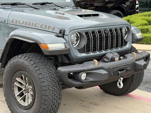 Used 2024 Jeep Wrangler Unlimited Rubicon 392 AWD/4WD image 10