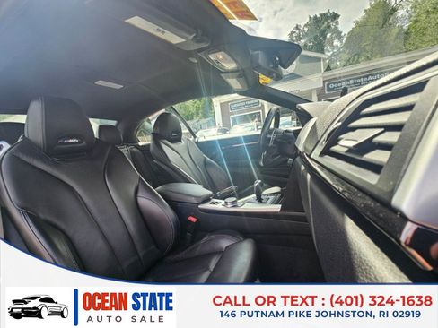 Used 2018 BMW M4 Convertible RWD image 12