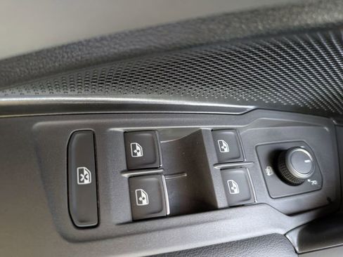New 2026 Volkswagen Tiguan SE AWD/4WD image 26