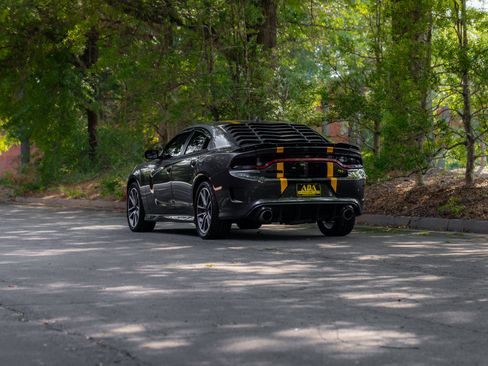 Used 2020 Dodge Charger R/T w/ Plus Group RWD image 44