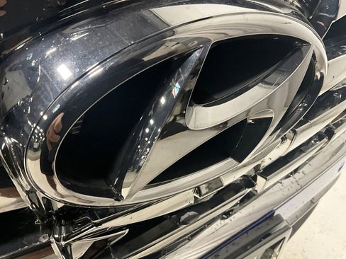 Used 2023 Hyundai Tucson Limited image 27