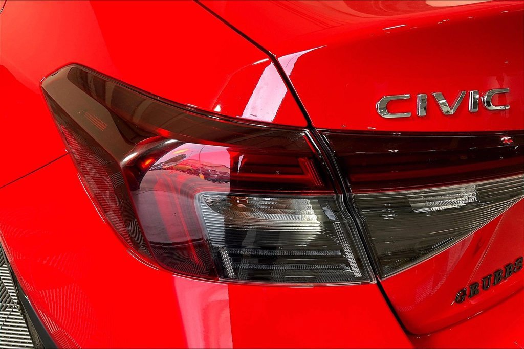 Used 2025 Honda Civic Sport image 36