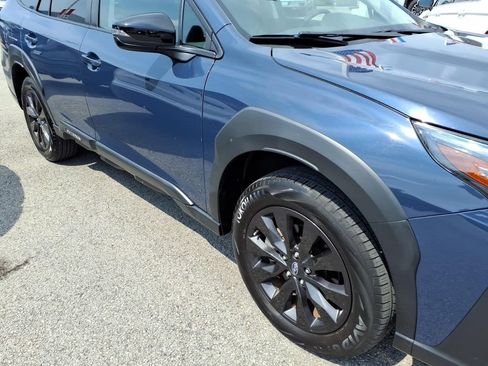Used 2025 Subaru Outback Onyx Edition AWD/4WD image 18