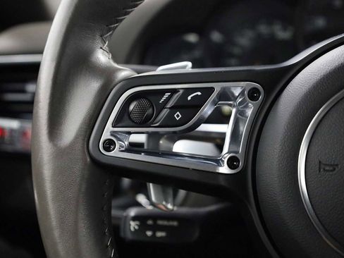 Certified 2018 Porsche 911 Carrera 4S image 25