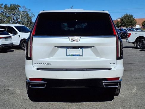 Used 2022 Cadillac Escalade Premium Luxury Platinum w/ Heavy-Duty Trailer Package image 6