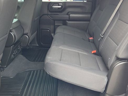 Used 2025 Chevrolet Silverado 2500 Custom w/ Custom Value Package image 18