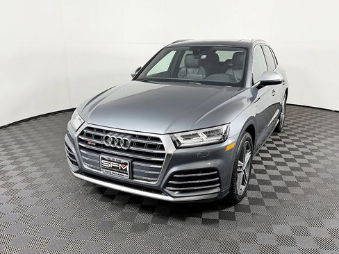 Used 2018 Audi SQ5 Premium Plus w/ S Sport Package image 2