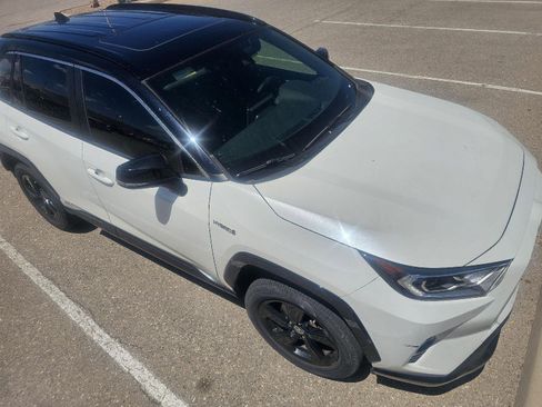 Used 2020 Toyota RAV4 XSE w/ XSE Grade Weather Package image 20