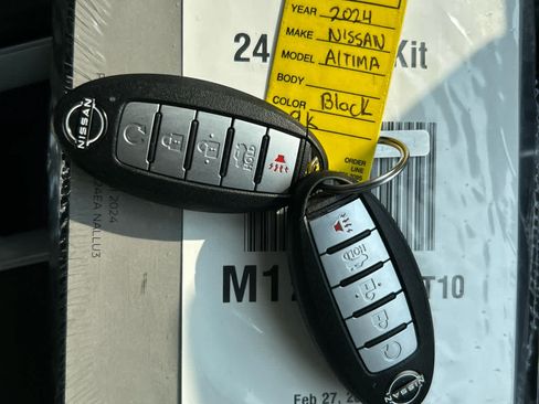 Used 2024 Nissan Altima 2.5 S FWD image 18