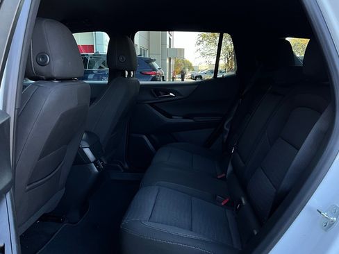 Used 2025 Chevrolet Equinox LT image 11