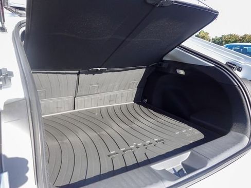 New 2026 Toyota Prius XLE image 12