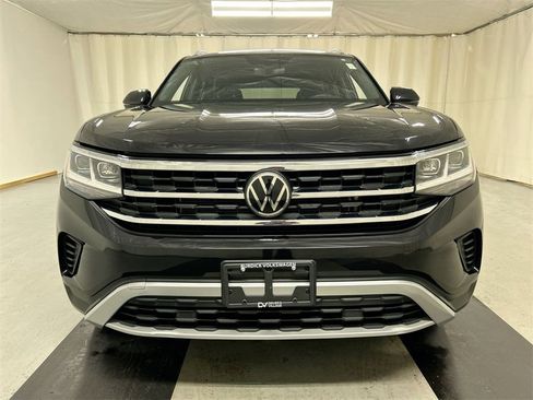 Used 2021 Volkswagen Atlas Cross Sport SE image 3