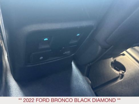 Used 2022 Ford Bronco Black Diamond image 20