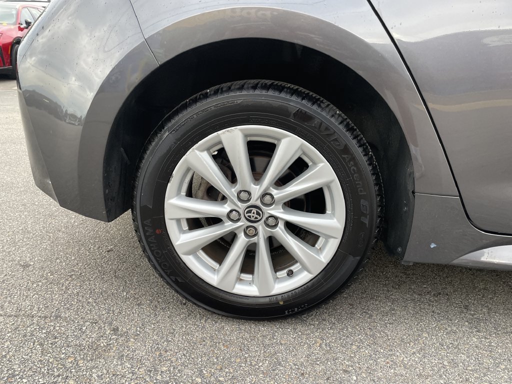 Certified 2024 Toyota Corolla SE FWD image 12
