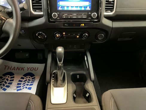 Used 2023 Nissan Frontier SV image 10