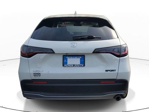 Certified 2024 Honda HR-V Sport image 5