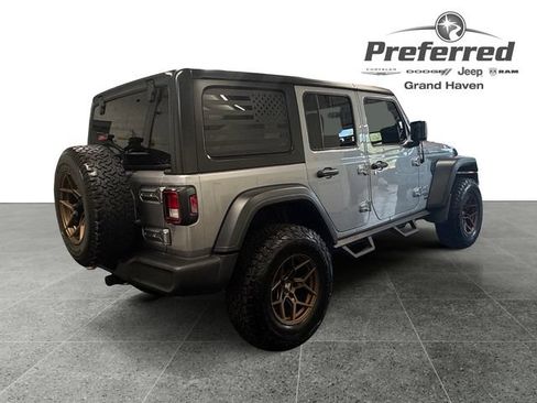 Used 2018 Jeep Wrangler Unlimited Sport S AWD/4WD image 21