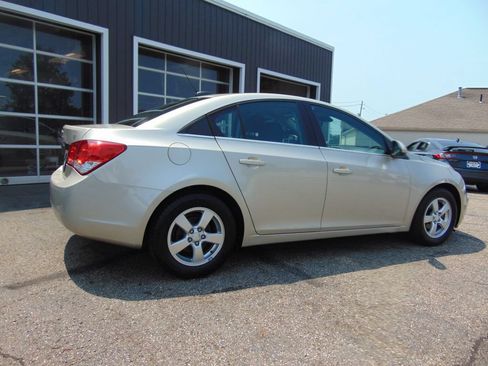 Used 2015 Chevrolet Cruze LT FWD image 9