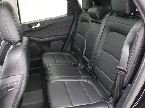 Used 2022 Ford Escape SEL image 12