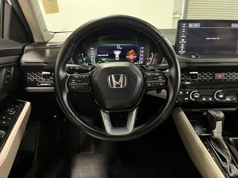 Used 2024 Honda Accord Touring image 22