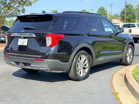 Certified 2023 Ford Explorer XLT w/ Equipment Group 202A RWD image 7