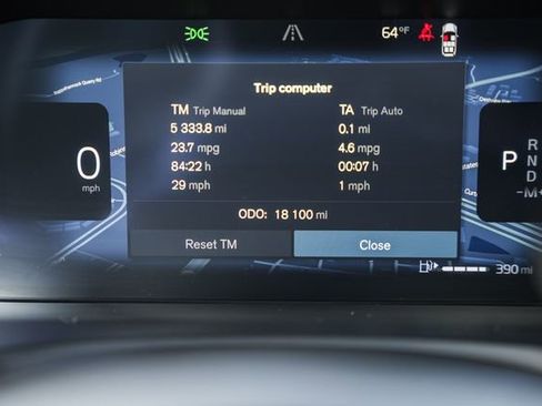 Used 2025 Volvo XC90 B6 Plus image 43