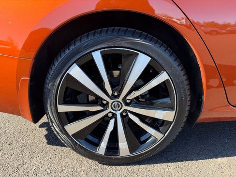 Used 2021 Nissan Altima 2.5 SR w/ SR Premium Package image 10