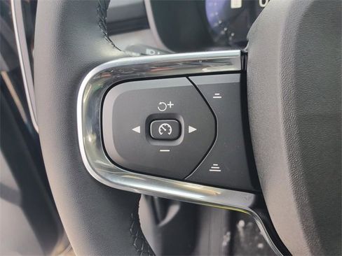 New 2026 Volvo XC40 B5 Ultra w/ Protection Package Premier image 18