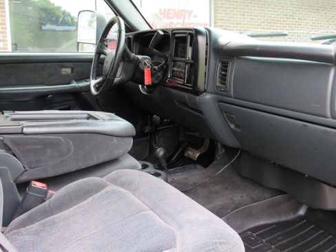 Used 2002 Chevrolet Silverado 2500 LS AWD/4WD image 20