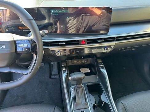 New 2026 Kia Sorento S FWD image 16