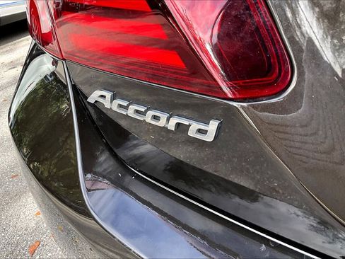 Used 2016 Honda Accord LX image 9