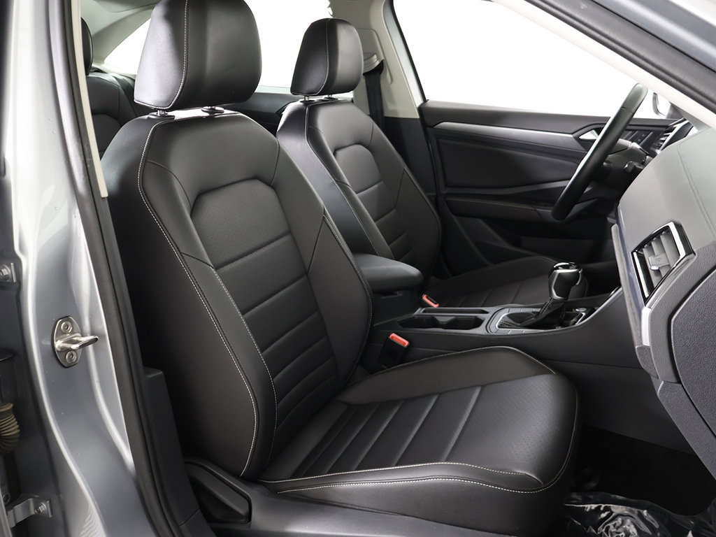 Used 2023 Volkswagen Jetta SE FWD image 30