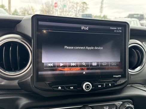 Used 2019 Jeep Wrangler Unlimited Sahara w/ Cold Weather Group image 22