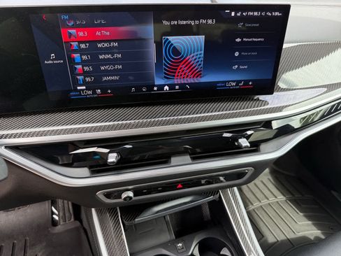 Used 2024 BMW X5 M60i AWD/4WD image 19