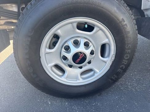 Used 2022 GMC Sierra 2500 Pro w/ Convenience Package image 19